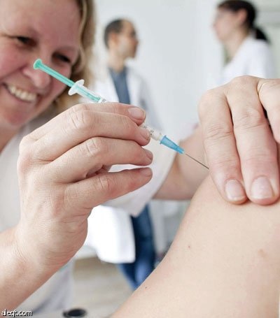 تطمينات للنساء الحوامل من اللقاح المضاد لإنفلونزا الخنازير