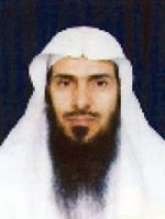 المصلون  يعانون  من حركات العابثين في الصلاة و الراكضين لإدراك ركعاتها