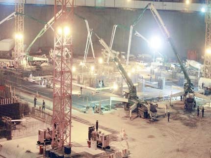 استكمال تنفيذ الأساسات الإنشائية لأبراج العليا