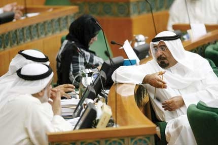 ربط العملة الخليجية يعود للأضواء: الكويت تلمح إلى سلة عملات