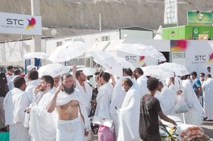 «الاتصالات السعودية»: عرض الجوال التاريخي يجعل الحجاج على تواصل مع ذويهم على مدار الساعة