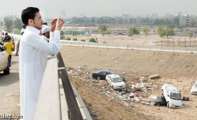 في كارثة جدة: فضوليون ونبلاء يقدمون المساعدة