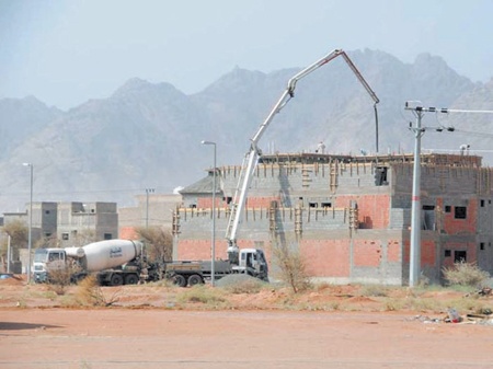 3 عوائق رئيسية تفاقم الأزمة الإسكانية