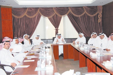 اللجنة العقارية تبحث قضايا صحة الملكية وأسعار الأراضي