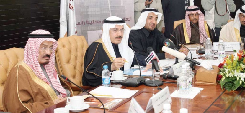 التمويل والشفافية يسيطران على لقاء الجاسر برجال الأعمال