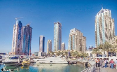 بنوك الإمارات لا تتعجل اللجوء إلى القضاء للاستحواذ على أصول لمتعثرين