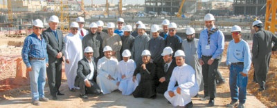 محافظ التأمينات يتفقد مشروعي واحة غرناطة وأبراج العليا