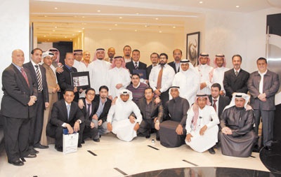 «الخليجية للإعلان والعلاقات العامة» تكرم فريق مبيعاتها في الرياض