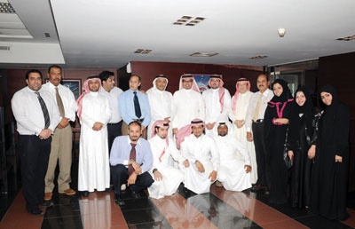 «الخليجية للإعلان والعلاقات العامة» تكرِّم فريق مبيعاتها في جدة