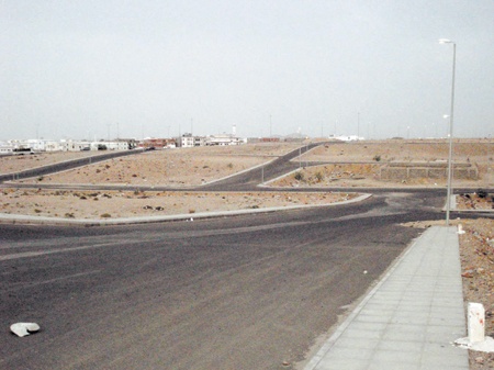 خطة حكومية لمعالجة غياب البنية التحتية في مخططات المنح