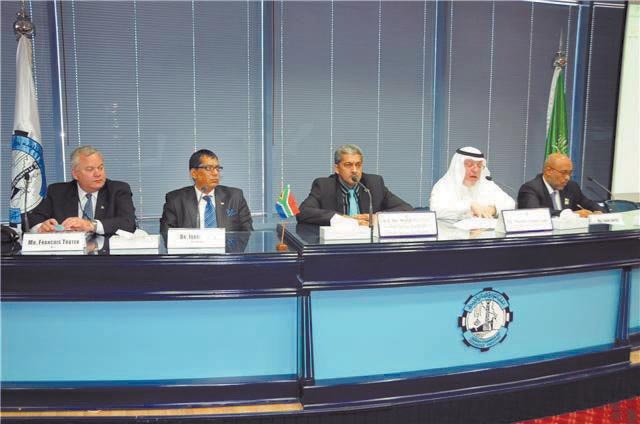 وفد جنوب إفريقي يدعو السعوديين إلى استغلال الفرص الاستثمارية في الطاقة والعقارات