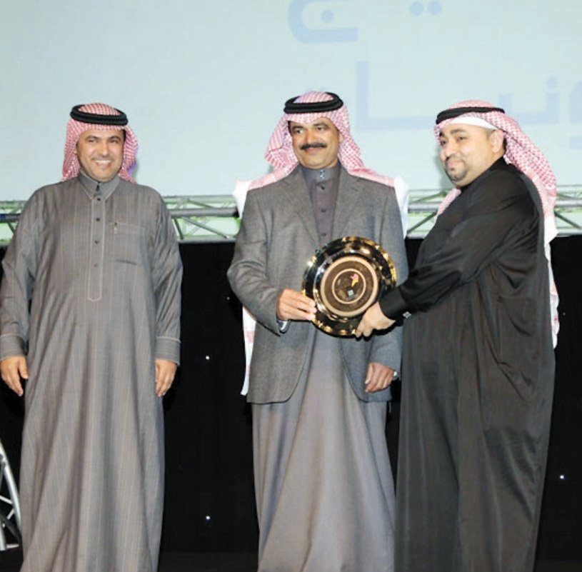 «الاتصالات السعودية» تكرم شريكي النجاح «دانكن دوناتس» و«مشاعل الخليج»