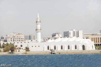 مطالب بضبط أجهزة الصدى في المساجد حتى لا تخل بالقراءة