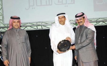 «الاتصالات السعودية» تكرم «سنتر بوينت» و«باريس غاليري» لدعمهما برامج قطاف