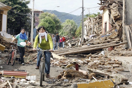 علماء: زلزال تشيلي أثّر في محور الأرض وقصّر الأيام