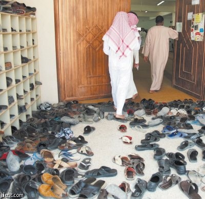 لماذا لا يتم توزيع المساجد جغرافيا حسب حاجة الأحياء وكثافتها السكانية؟