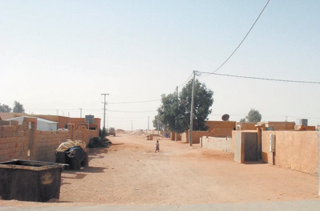 «حزم» الغاز و«جلاميد» الفوسفات.. انتظار لمستقبل أفضل!