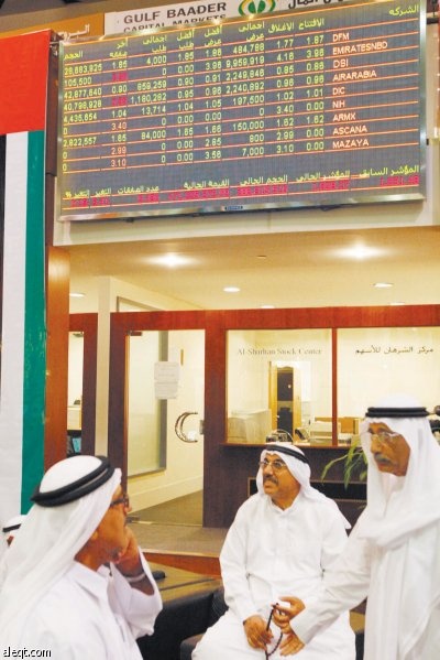 أسواق الخليج تتباين: قفزة في قطر والبحرين وتراجع في الكويت
