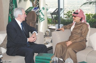 الوليد بن طلال يناقش مواضيع اقتصادية مع سفير إسبانيا لدى المملكة