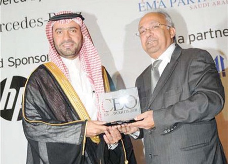 الحقيل أفضل مدير تنفيذي لعام 2010 في قطاع التطوير العقاري