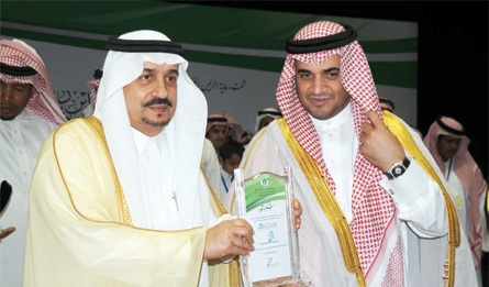 الأمير سلطان بن سلمان يكرم «السعودي الفرنسي»
