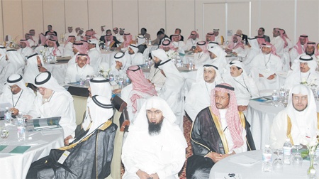 كيان مستقل لإدارة المشاريع والتنمية المتوازنة يتصدران قضايا منتدى الرياض الاقتصادي