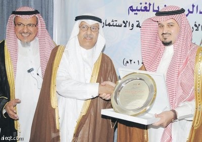 STC تعزز توجهات المملكة في تحقيق التضامن الاقتصادي مع دول العالم