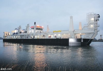 وصول أكبر سفينة حفر في العالم إلى ميناء جدة