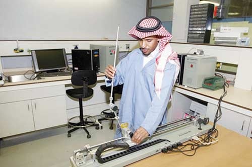 جهود سعودية لتوطين تقنية الروبوتات والأنظمة الذكية ..  والباكورة 7 مشاريع