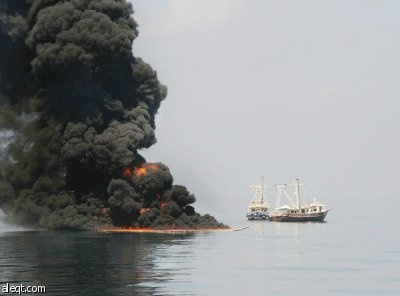 إنزال «غطاء» يمنع تسرب النفط في خليج المكسيك