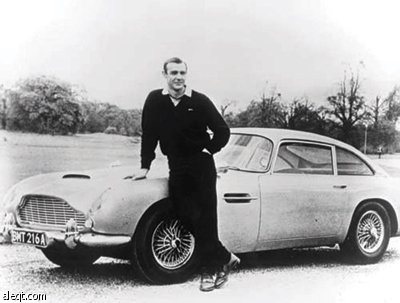 سيارة جيمس بوند تعرض في مزاد لندن بـ 5 ملايين دولار