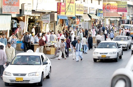 هل تؤيد تقييد سنوات إقامة الوافدين للعمل في السعودية؟