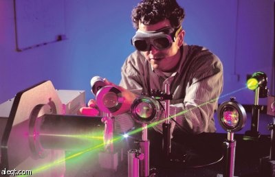 هل نشهد قريبا سحبا ممطرة وبرقا بالليزر؟