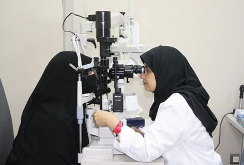 الأسرع لتتبع بصمة العين ومزود بخاصية المتابعة المزدوجة للقزحية والبؤبؤ