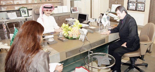 الأمير الوليد يبحث مع السفير الطاجيكي الفرص الاستثمارية في بلاده