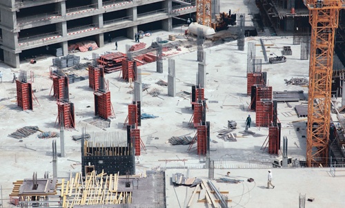 «التأمينات» تضخ 2.7 مليار ريال في القطاعين المكتبي والإسكاني