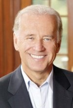 راتب أوباما 400 ألف دولار سنويا ونائبه 230 ألفا و3 موظفين يعملون دون مقابل