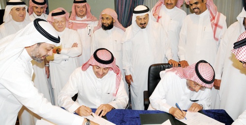 هيئة المهندسين تدشن البرنامج الوطني لتأهيل حديثي التخرج بالتعاون مع «بن لادن»