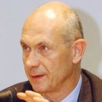 توقعات بنمو أحجام التجارة العالمية 10 % خلال 2010