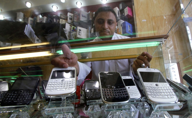 هيئة الاتصالات تعلن إيقاف خدمة البلاك بيري ابتداء من الجمعة