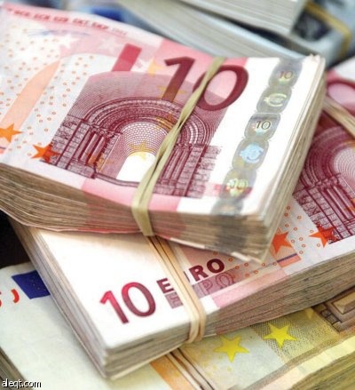 اليورو يكبد البنك السويسري خسائر بـ 2.7 مليار دولار في النصف الأول