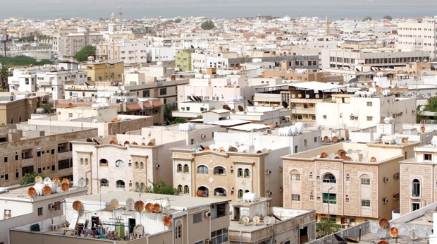 عدم توافر الوظائف يدفع نساء الشرقية لمزاحمة الرجال في التسويق العقاري