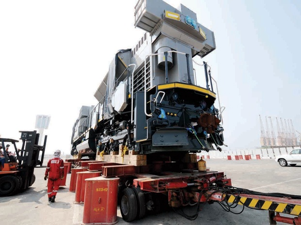 «إي إم دي» تسلّم «سار» 6 قاطرات ديزل كدفعة أولى لتشغيل قطار التعدين