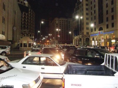 230 طنا يوميا من ماء زمزم لسقيا المصلين في المسجد النبوي