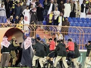 دوري زين : هل أنت مع منع رؤساء الأندية من دخول الملعب؟