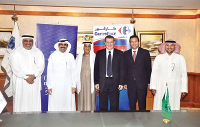 «دار الأركان» و«كارفور» توقعان اتفاقية لافتتاح فرع في «القصر مول»