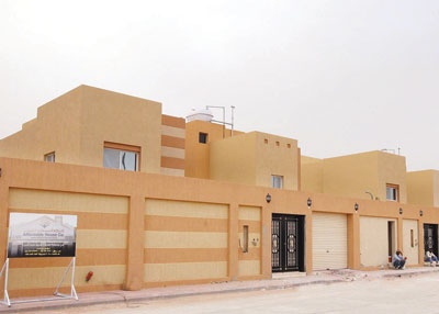 «المسكن الميسر» تنجز 50 % من مشروع شمس الغروب السكني في الرياض