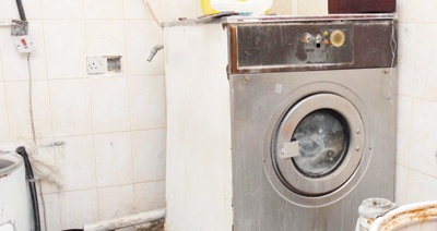مغاسل الملابس.. ضياع الفرص