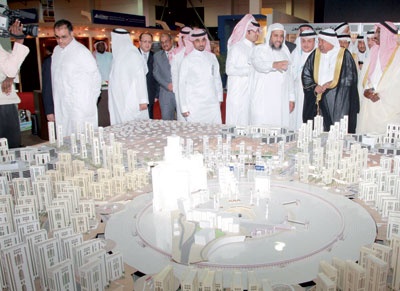 مطالب بإيجاد أراض مخدومة بأسعار معقولة للمساهمة في تطوير القطاع السكني