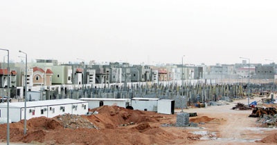 «الإسكان» يستحوذ على الدعم الحكومي .. ومطالب بـ «استراتيجية» موحدة